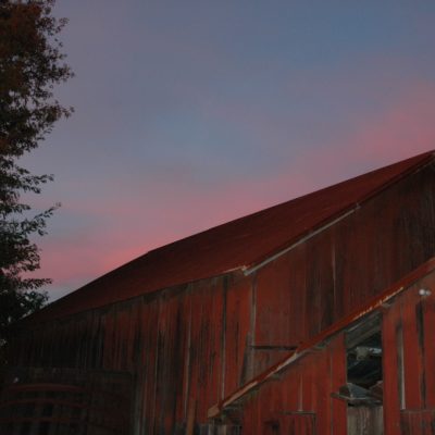 red radio-coteau barn					