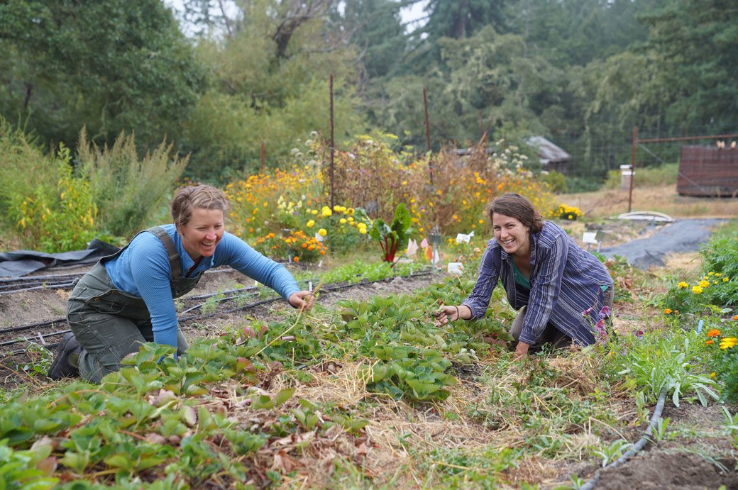 lizzie and elyse in the garden